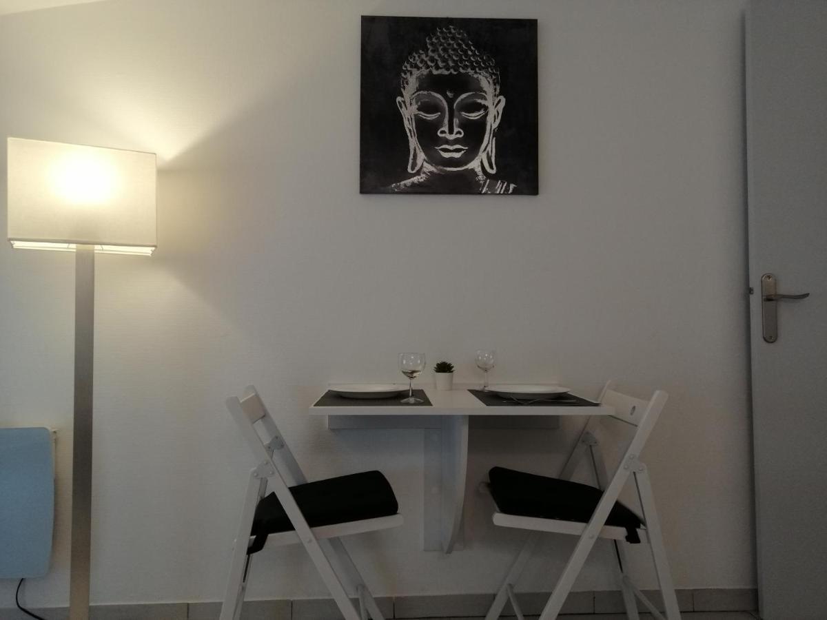 Apt T1 Cosy Et Ambiance Zen "Cottage De Moissac" Exterior foto